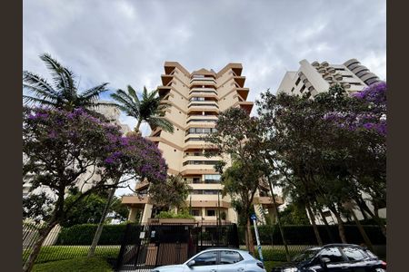 Apartamento à venda com 155m², 3 quartos e 3 vagas Apartamento à venda com 155m², 3 quartos e 3 vagasFachada