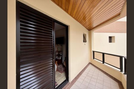 Apartamento à venda com 155m², 3 quartos e 3 vagas Apartamento à venda com 155m², 3 quartos e 3 vagasSacada Suíte