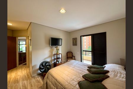 Apartamento à venda com 155m², 3 quartos e 3 vagas Apartamento à venda com 155m², 3 quartos e 3 vagasSuíte