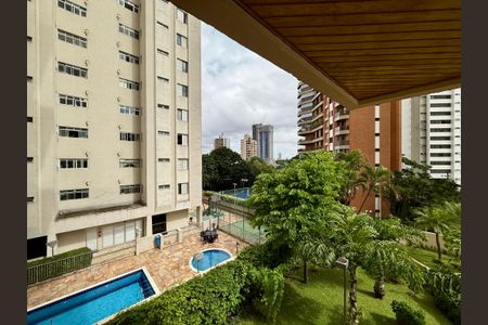 Apartamento à venda com 155m², 3 quartos e 3 vagas Apartamento à venda com 155m², 3 quartos e 3 vagasVista Quarto 2