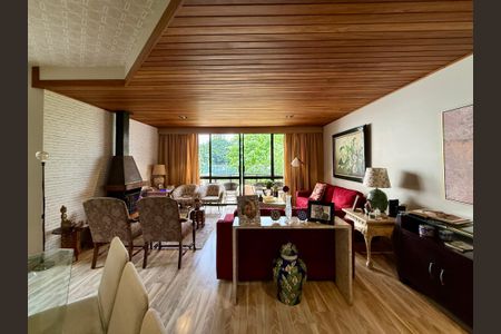 Apartamento à venda com 155m², 3 quartos e 3 vagas Apartamento à venda com 155m², 3 quartos e 3 vagasSala