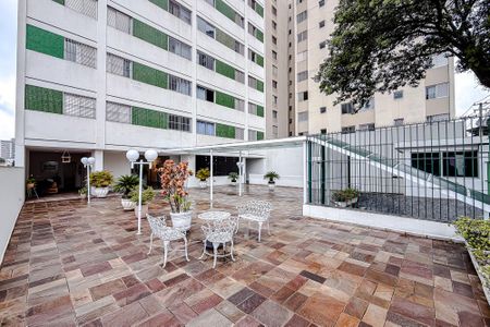 Apartamento à venda com 77m², 2 quartos e 1 vagaÁrea comum