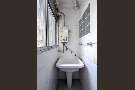 Apartamento à venda com 77m², 2 quartos e 1 vagaÁrea de Serviço