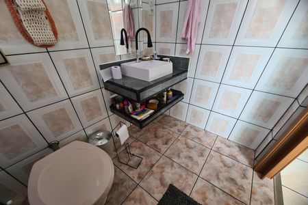 Casa à venda com 340m², 4 quartos e 1 vagaBanheiro
