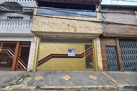 Casa à venda com 340m², 4 quartos e 1 vagaFachada