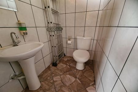 Casa à venda com 340m², 4 quartos e 1 vagaLavabo