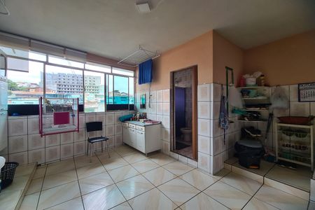 Casa à venda com 340m², 4 quartos e 1 vagaÁrea de Serviço