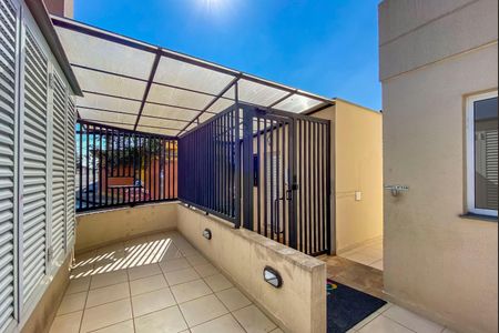 Apartamento para alugar com 55m², 2 quartos e 1 vaga Apartamento para alugar com 55m², 2 quartos e 1 vagaFachada e portaria