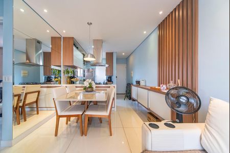 Sala de apartamento para alugar com 2 quartos, 55m² em Vila Humaita, Santo André