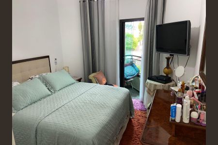 Apartamento à venda com 230m², 4 quartos e 4 vagasQuarto