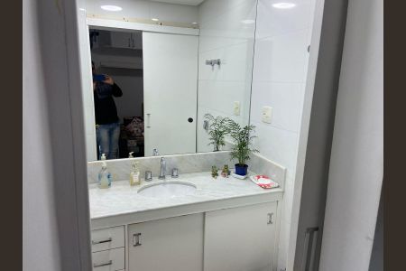 Apartamento à venda com 230m², 4 quartos e 4 vagasBanheiro