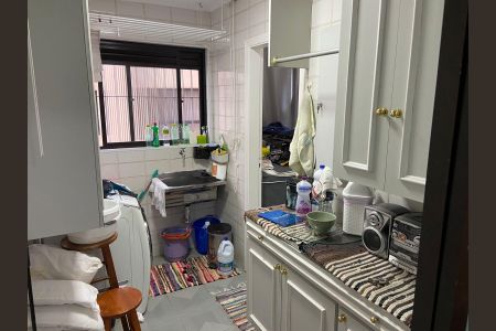 Apartamento à venda com 230m², 4 quartos e 4 vagasCozinha