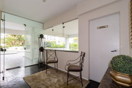 Apartamento para alugar com 63m², 2 quartos e 2 vagas Apartamento para alugar com 63m², 2 quartos e 2 vagasHall social