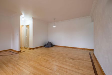 Apartamento à venda com 94m², 2 quartos e 2 vagas Apartamento à venda com 94m², 2 quartos e 2 vagasSala