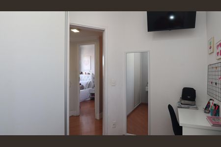 Apartamento à venda com 70m², 3 quartos e 2 vagasQuarto 2