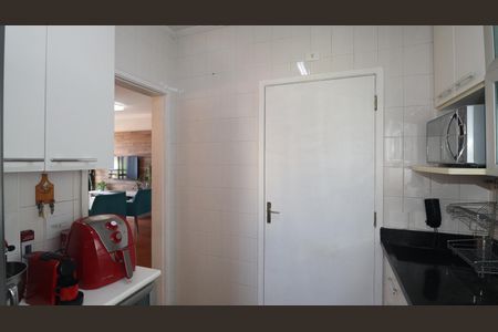 Apartamento à venda com 70m², 3 quartos e 2 vagasCozinha - Armários