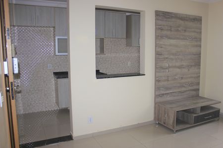 Sala  de apartamento para alugar com 2 quartos, 45m² em Ponte Grande, Guarulhos