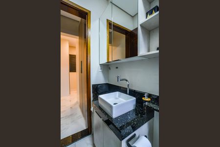 Casa à venda com 140m², 2 quartos e 2 vagasBanheiro da Suíte 1