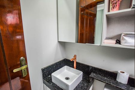 Casa à venda com 140m², 2 quartos e 2 vagasBanheiro da Suíte 2