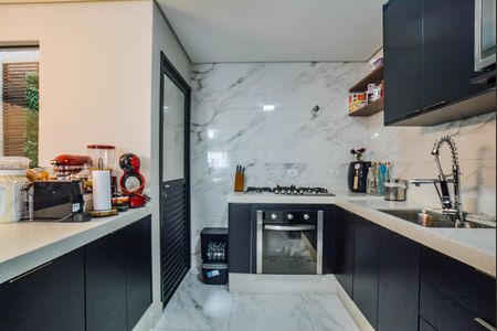 Casa à venda com 140m², 2 quartos e 2 vagasCozinha
