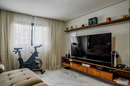 Casa à venda com 140m², 2 quartos e 2 vagasSala