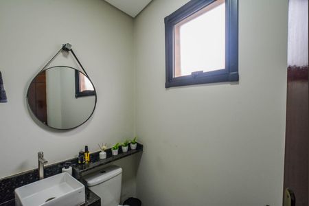 Casa à venda com 140m², 2 quartos e 2 vagasLavabo