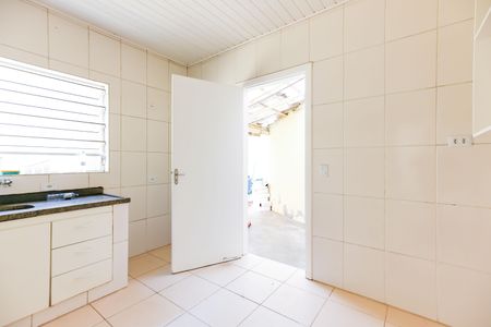 Casa para alugar com 90m², 2 quartos e 1 vagaCozinha