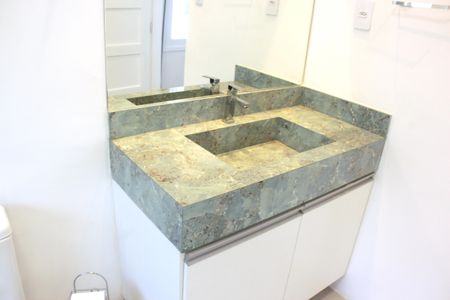 Apartamento para alugar com 134m², 3 quartos e 1 vagaBanheiro da Suíte 1