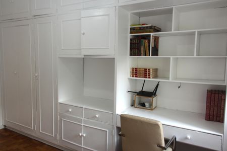 Apartamento para alugar com 134m², 3 quartos e 1 vagaQuarto