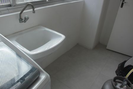 Apartamento para alugar com 134m², 3 quartos e 1 vagaÁrea de Serviço