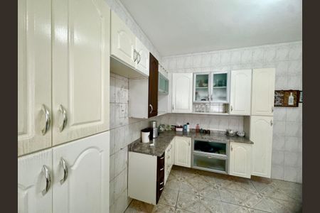 Casa para alugar com 110m², 2 quartos e 1 vagaCozinha