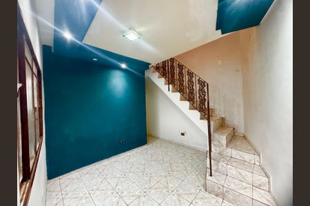 Sala de casa para alugar com 2 quartos, 65m² em Vila Augusta, Guarulhos