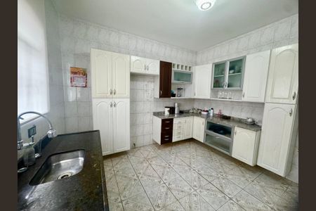 Casa para alugar com 110m², 2 quartos e 1 vagaCozinha