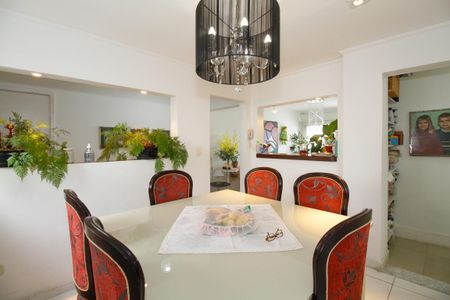 Apartamento à venda com 103m², 2 quartos e sem vagaSala de Jantar