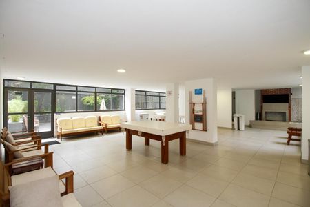 Apartamento à venda com 103m², 2 quartos e sem vagaÁrea Comum - Salão de Festas e Churrasqueira
