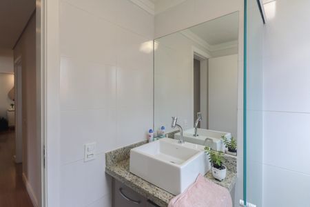 Apartamento à venda com 63m², 2 quartos e 1 vaga Apartamento à venda com 63m², 2 quartos e 1 vagaBanheiro