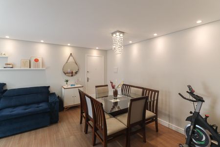 Apartamento à venda com 63m², 2 quartos e 1 vaga Apartamento à venda com 63m², 2 quartos e 1 vagaSala