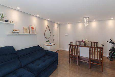 Apartamento à venda com 63m², 2 quartos e 1 vaga Apartamento à venda com 63m², 2 quartos e 1 vagaSala