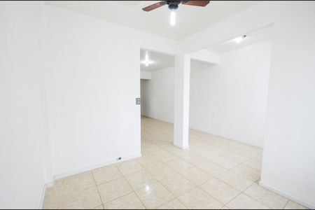 Apartamento à venda com 100m², 2 quartos e sem vagaSala