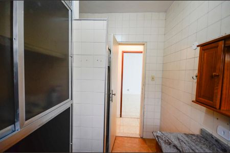 Apartamento à venda com 100m², 2 quartos e sem vagaBanheiro