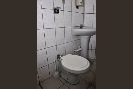 Casa para alugar com 54m², 2 quartos e sem vagaDetalhe - Banheiro Social