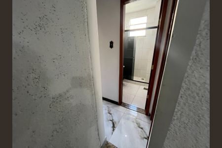 Corredor de apartamento para alugar com 2 quartos, 80m² em Cocotá, Rio de Janeiro