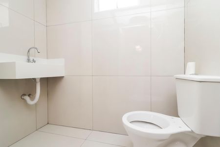Apartamento para alugar com 48m², 2 quartos e sem vagaBanheiro