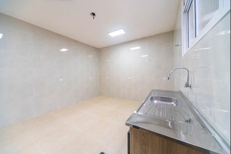 Casa para alugar com 100m², 2 quartos e sem vagaCozinha e Área de Serviço