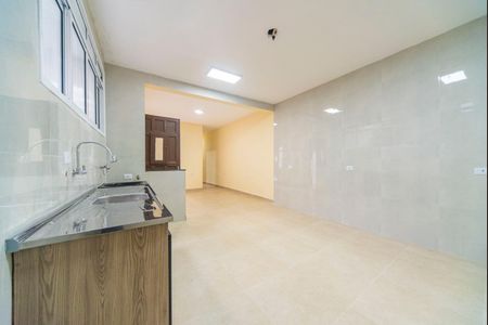 Casa para alugar com 100m², 2 quartos e sem vagaCozinha e Área de Serviço