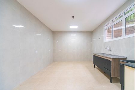 Casa para alugar com 100m², 2 quartos e sem vagaCozinha e Área de Serviço