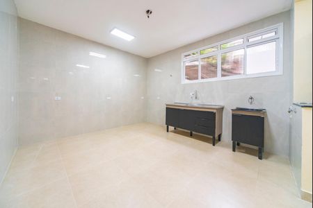 Casa para alugar com 100m², 2 quartos e sem vagaCozinha e Área de Serviço