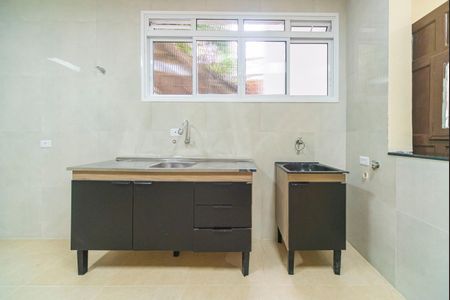 Casa para alugar com 100m², 2 quartos e sem vagaCozinha e Área de Serviço