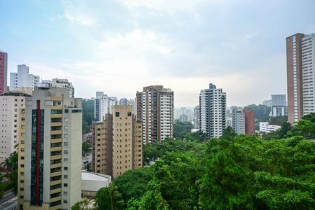 Apartamento para alugar com 211m², 3 quartos e 3 vagasVista da Suíte 1