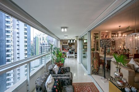Varanda de apartamento para alugar com 3 quartos, 211m² em Vila Andrade, São Paulo